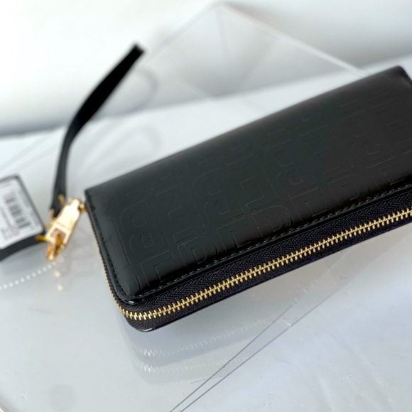 NWT ($49) Bebe Black Wallet Purse Alexandria Wristlet Gold Logo - Picture 11 of 13